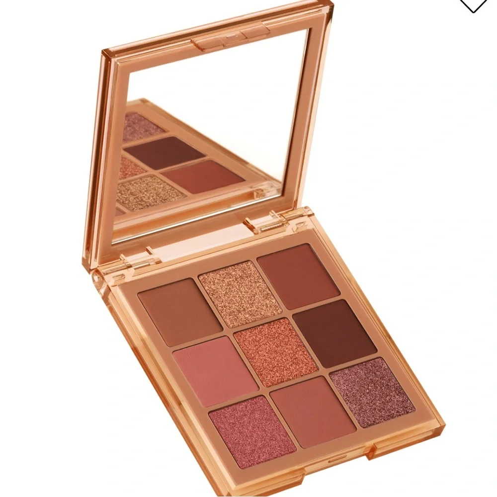 Huda Beauty Medium Nude Obsessions Eyeshadow Palette